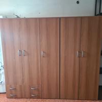armadio 3 ante + 2 ante divisibile già smontato 