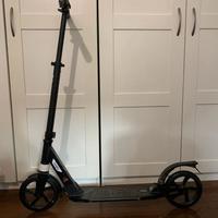 Monopattino a spinta (NON elettrico o a motore)