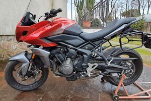 Tiger sport 660 5980km kit e valigie omaggio