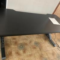 Scrivania elettrica ikea