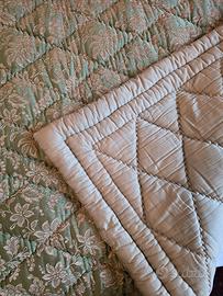 Trapunta letto matrimoniale motivo floreale