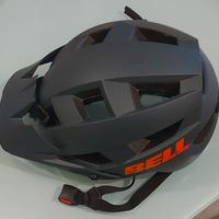 casco bicicletta 