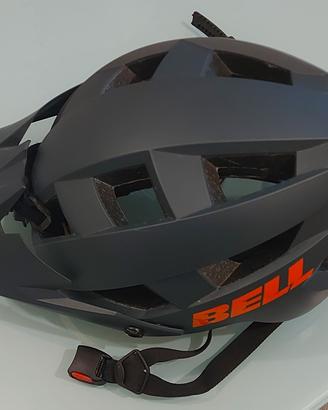 casco bicicletta 