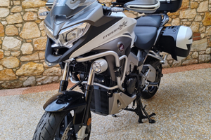 Honda Crossrunner 800 V4 ABS Travel Edition