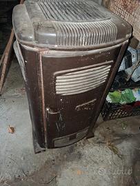 Stufa a legna Argo 250 con consegna. 