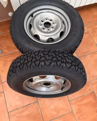 Cerchi è gomme panda 4x4