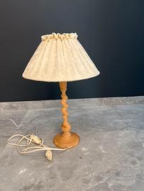Lampada da tavolo