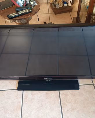 Samsung TV monitor 40 pollici
