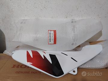 HONDA DOMINATOR 3 SERIE fianchetto destro