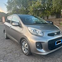 Kia Picanto High Tech - 64.400km