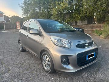 Kia Picanto High Tech - 64.400km