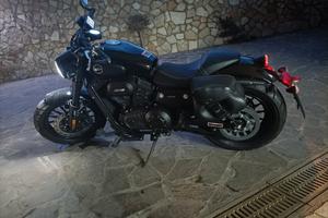 Moto Brenda Keeway C302v