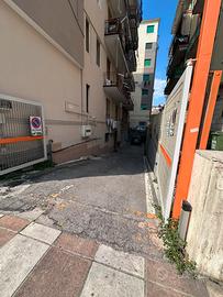 Posti moto e scooter al coperto h24 pastena