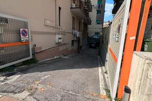 Posti moto e scooter al coperto h24 pastena