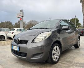 TOYOTA Yaris 1.0 5p. Sol