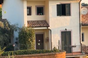 Porzione di villa bifamiliare