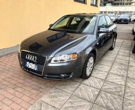 AUDI A4 2.0 20V