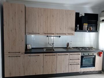 Cucina Lineare – Design Legno/Antracite