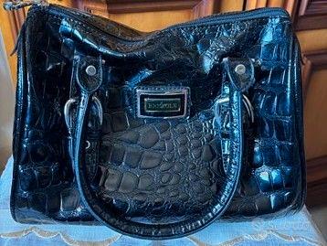 Borsa a mano BRICIOLE nera effetto coccodrillo