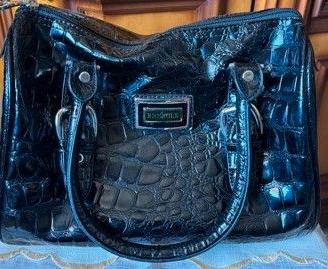 Borsa a mano BRICIOLE nera effetto coccodrillo