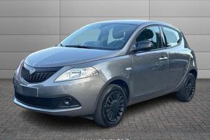 Lancia Ypsilon 1.0 FireFly 70cv Hybrid Silver