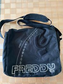 Borsa Freddy