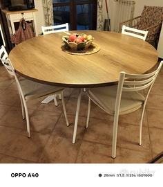 Tavolo rotondo della STOSA