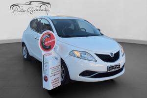 Lancia Ypsilon 1.2 69cv Gold NEOPATENTATI
