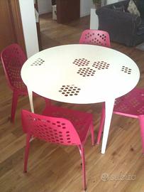 Tavolo EMU modello "Pattern" in metallo