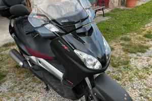 Yamaha x max 250