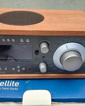 Radio Tivoli Audio Model Satellite SIRIUS XM AM/FM