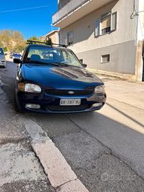 Auto Ford escort anno 1997