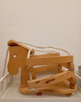 Altalena in legno 