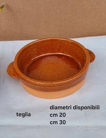 Pentole e stoviglie artigianali in terracotta 