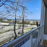 Trilocale con Terrazzo Vista Mare e Posto Auto