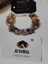 bracciale con grappoli di pietre miste 