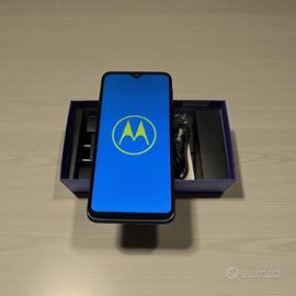 Motorola One Macro