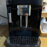 Macchina caffé Magnifica Evo