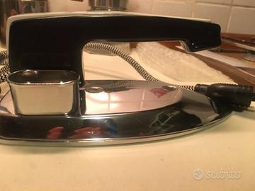 Ferro da stiro da viaggio con cavo e custodia