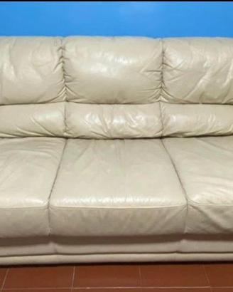 Divano Bianco con letto