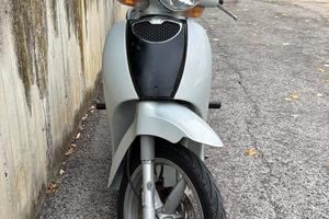SCARABEO 50cc 4T