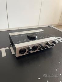 Komplete Audio 6 MK1