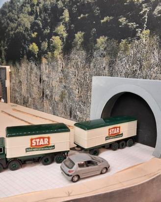 Acces. plastico : camion con rimorchio H0