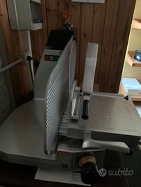 Affettatrice professionale buono stato