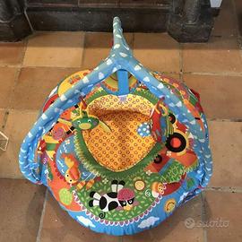 Nido gonfiabili con giochetti