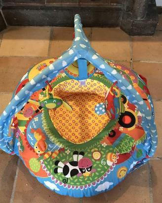 Nido gonfiabili con giochetti