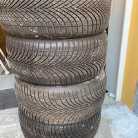 Dunlop 245/45/18 97Y dot 25/33