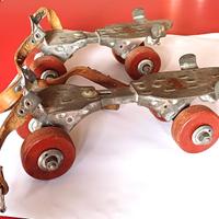 PATTINI A ROTELLE IN FERRO MARCA GIPRON