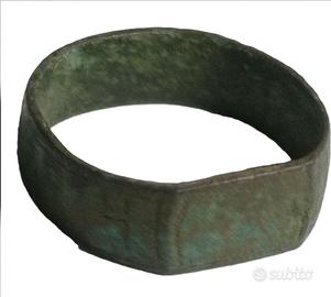 ANTICO ANELLO IN BRONZO
