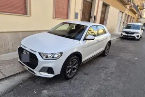 AUDI A1 CITICARVER 1.0 110 CV
